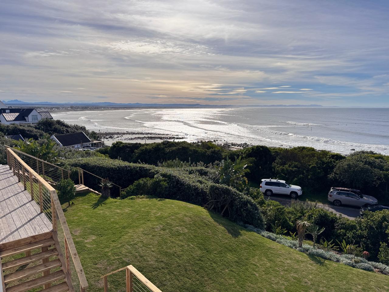 Panoramic view over the bay and surf from the suite deck